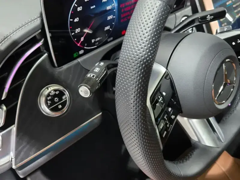 2025 Mercedes-Benz E-Класс с пробегом 6 171 км