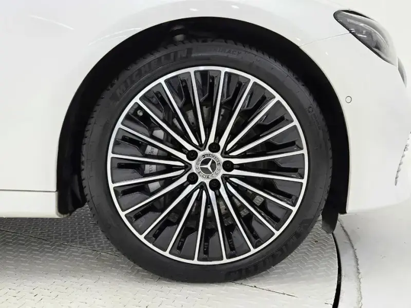 2025 Mercedes-Benz E-Класс с пробегом 7 950 км