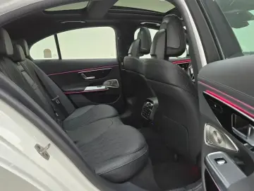2025 Mercedes-Benz E-Класс с пробегом 7 950 км