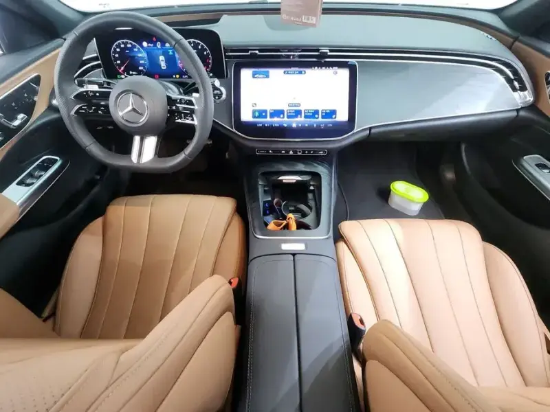 2025 Mercedes-Benz E-Класс с пробегом 3 237 км