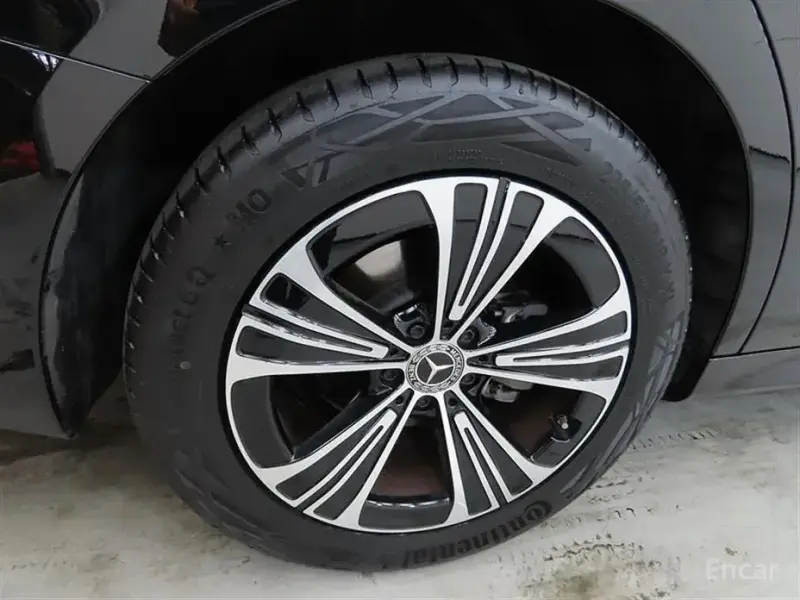 2025 Mercedes-Benz E-Класс с пробегом 11 212 км