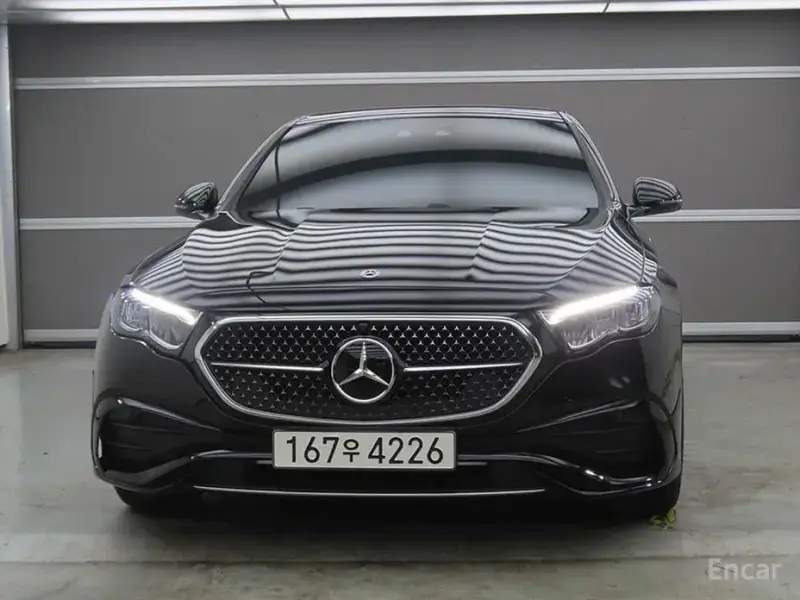 2025 Mercedes-Benz E-Класс с пробегом 8 072 км