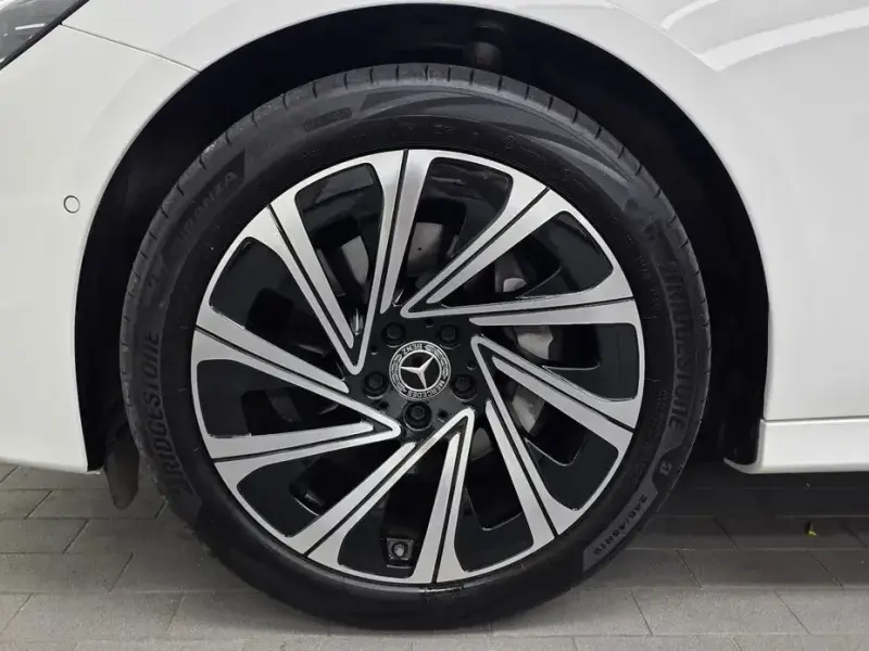 2025 Mercedes-Benz E-Класс с пробегом 10 508 км