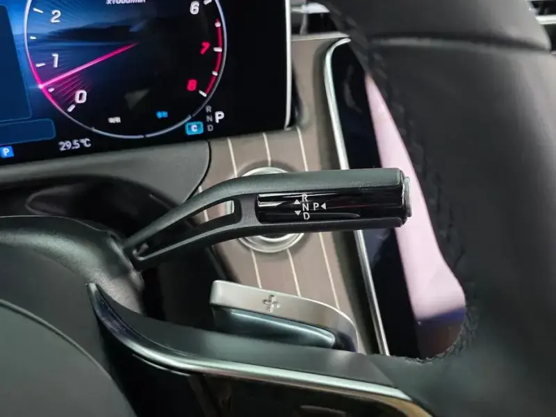 2025 Mercedes-Benz E-Класс с пробегом 10 508 км