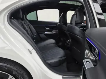 2025 Mercedes-Benz E-Класс с пробегом 10 508 км