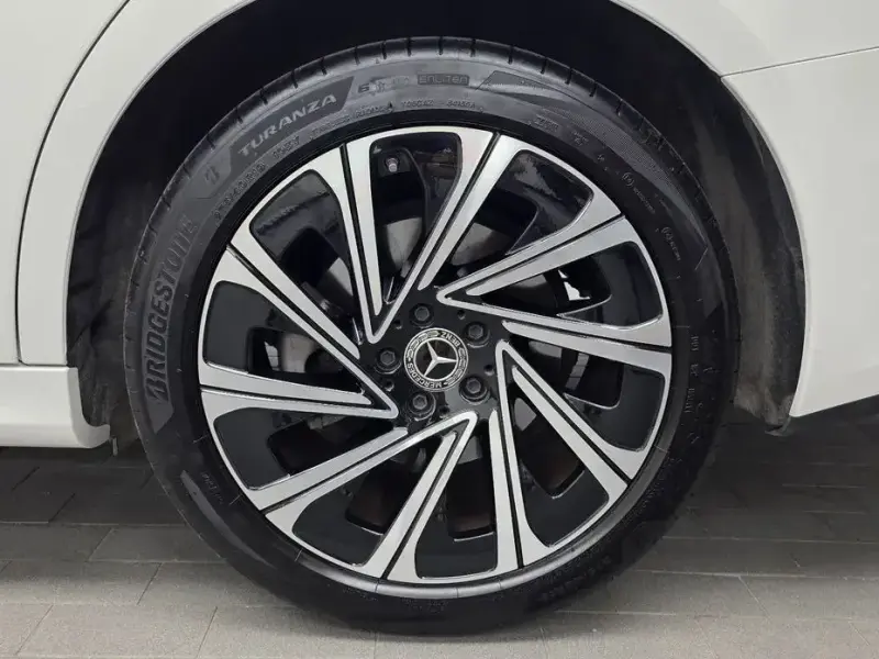 2025 Mercedes-Benz E-Класс с пробегом 10 508 км