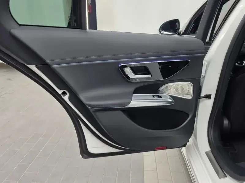 2025 Mercedes-Benz E-Класс с пробегом 10 508 км