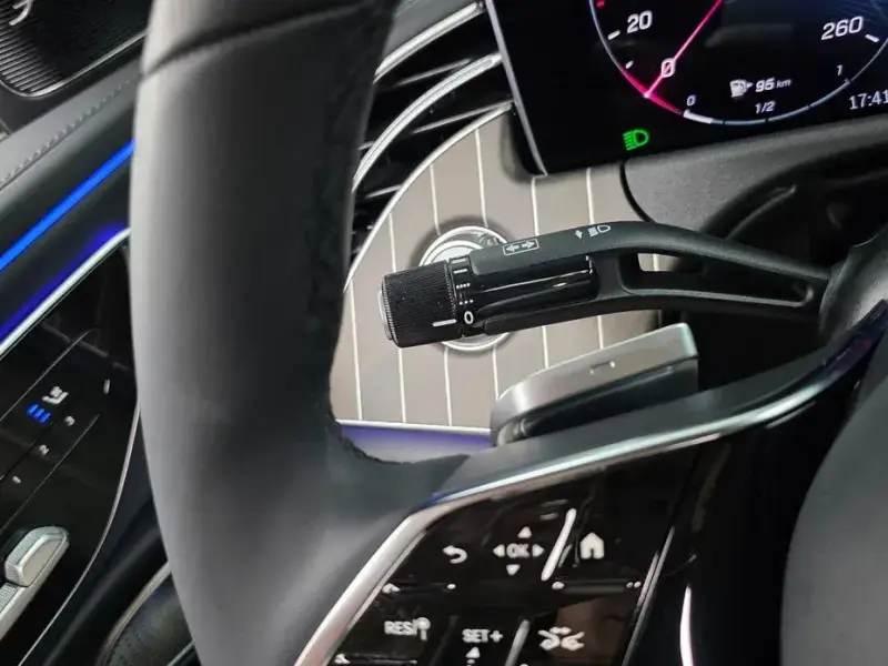 2025 Mercedes-Benz E-Класс с пробегом 10 508 км