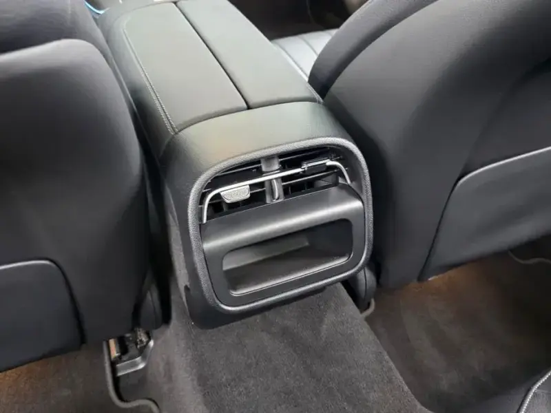2025 Mercedes-Benz E-Класс с пробегом 10 508 км