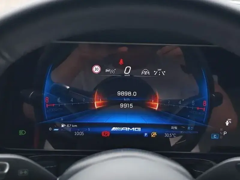 2025 Mercedes-Benz G-Класс с пробегом 9 915 км