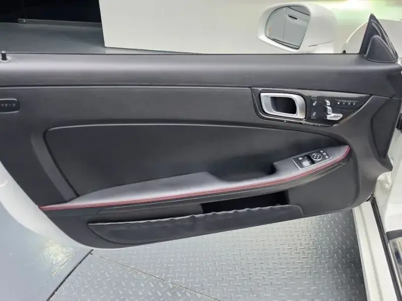 2017 Mercedes-Benz SLC с пробегом 80 896 км