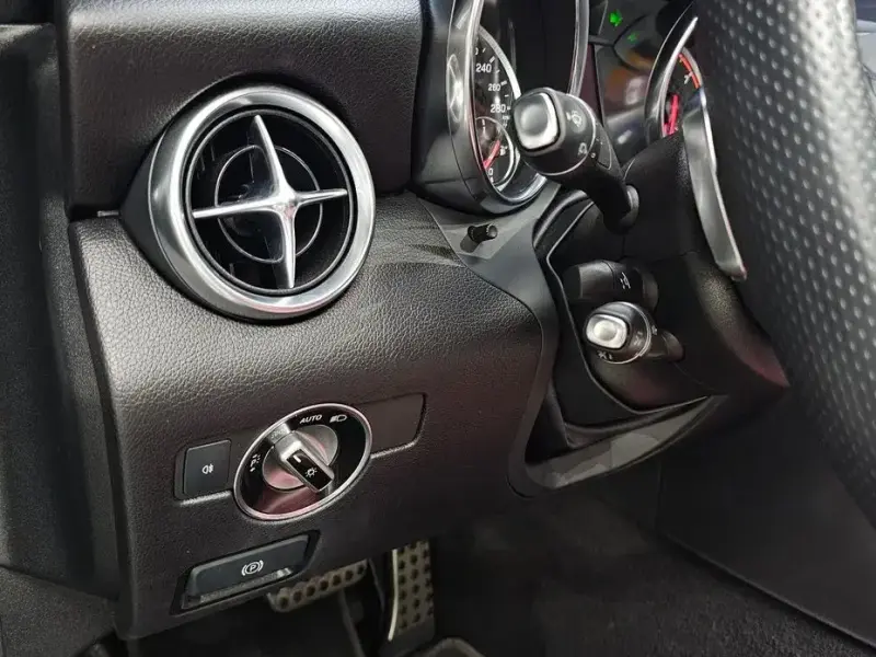 2017 Mercedes-Benz SLC с пробегом 49 396 км