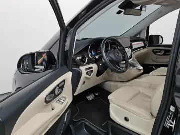 2023 Mercedes-Benz V-Класс с пробегом 49 215 км