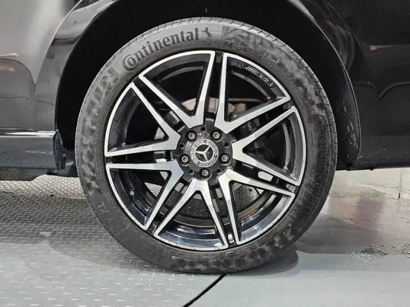 2023 Mercedes-Benz V-Класс с пробегом 49 215 км
