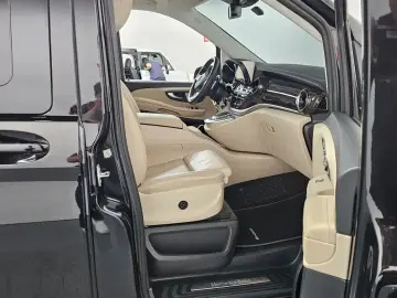 2023 Mercedes-Benz V-Класс с пробегом 49 215 км