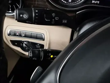 2023 Mercedes-Benz V-Класс с пробегом 49 215 км