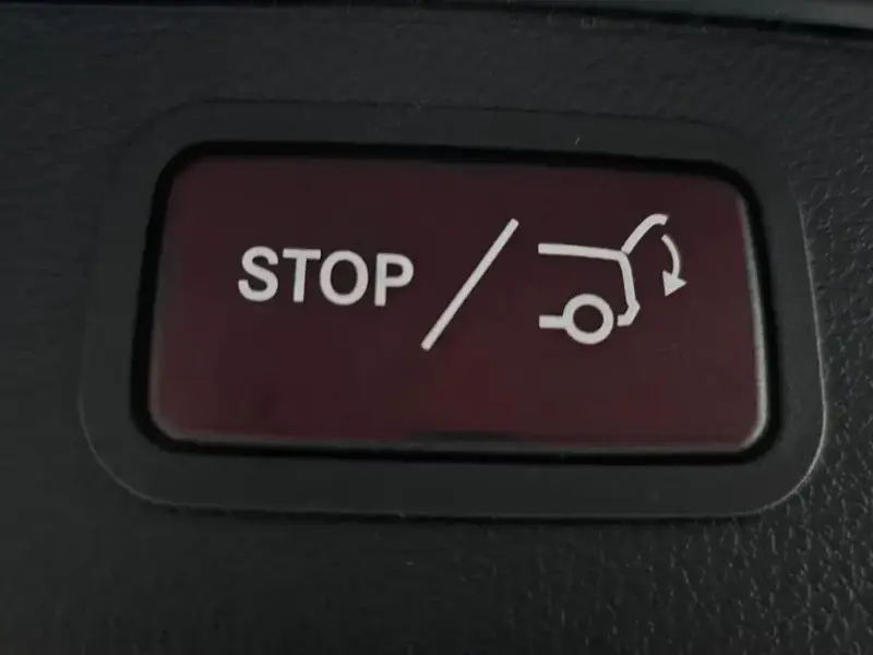 2023 Mercedes-Benz V-Класс с пробегом 49 215 км