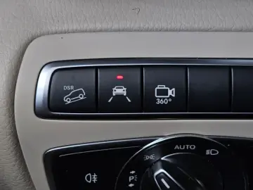 2023 Mercedes-Benz V-Класс с пробегом 49 215 км