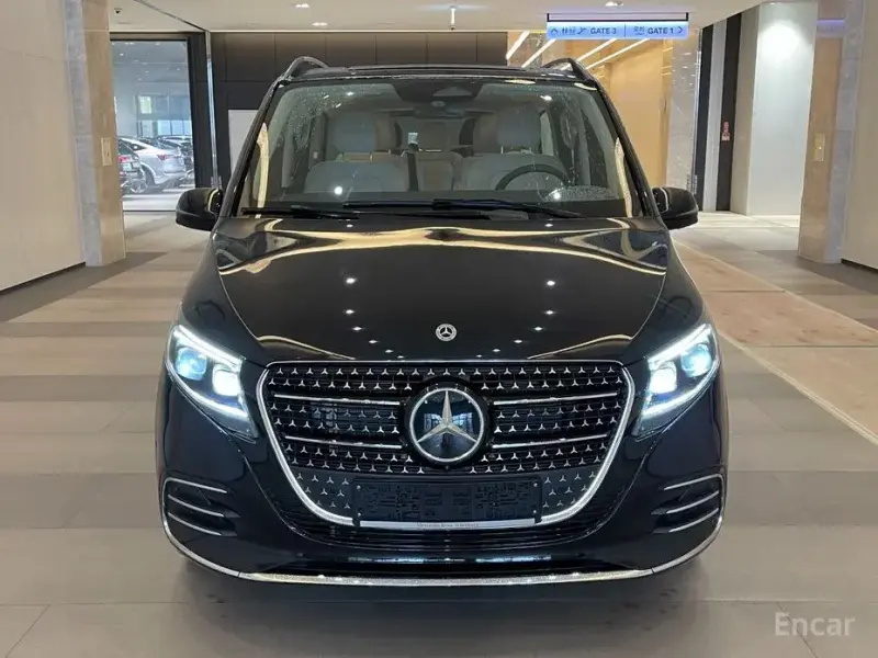 2025 Mercedes-Benz V-Класс с пробегом 19 км