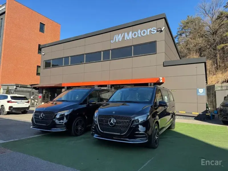 2025 Mercedes-Benz V-Класс с пробегом 28 км