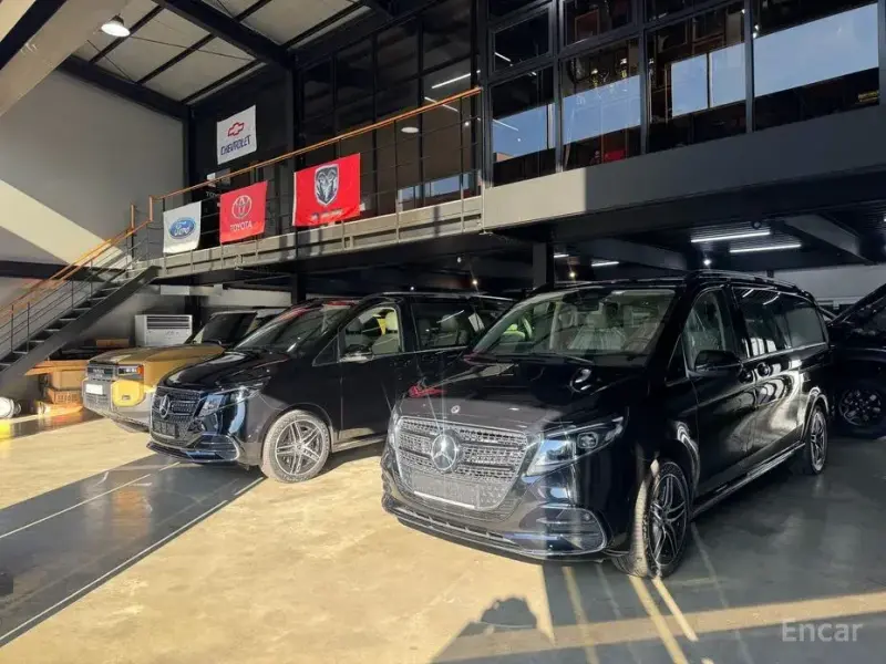 2025 Mercedes-Benz V-Класс с пробегом 28 км