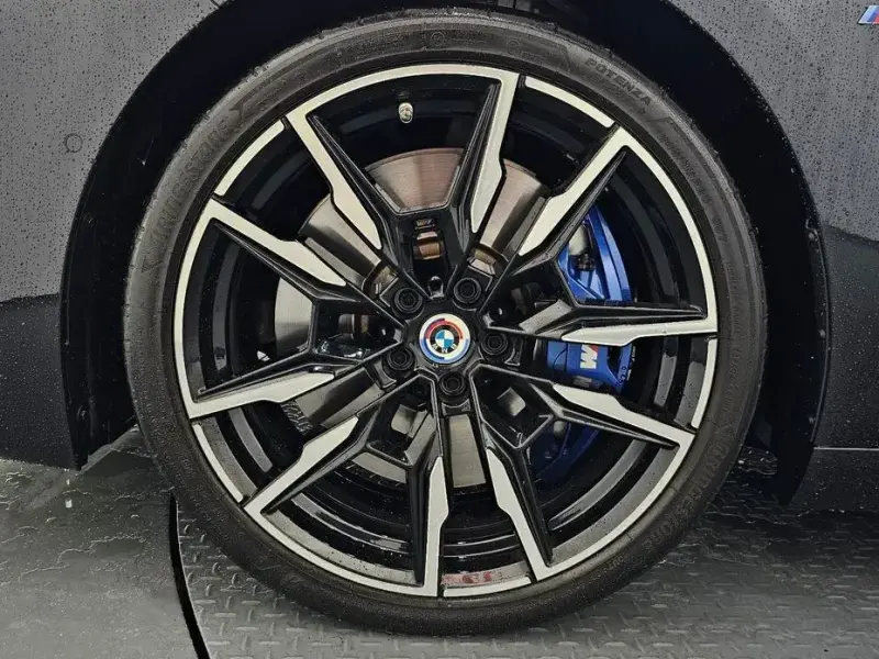 2023 BMW 8 серии с пробегом 7 974 км