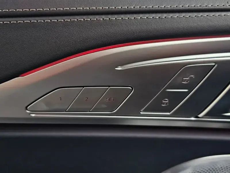 2023 BMW 8 серии с пробегом 7 974 км