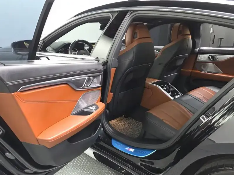 2023 BMW 8 серии с пробегом 23 856 км