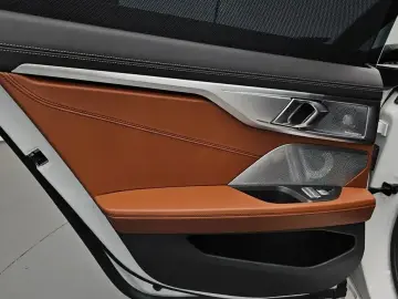 2024 BMW 8 серии с пробегом 33 951 км