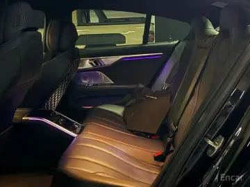 2023 BMW 8 серии с пробегом 8 500 км