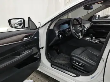 2022 BMW 6 серии с пробегом 16 592 км