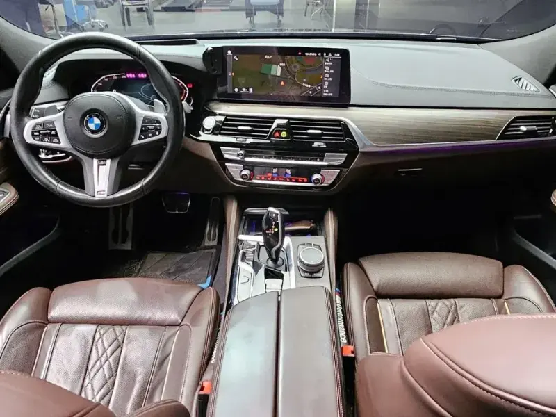 2021 BMW 6 серии с пробегом 102 011 км