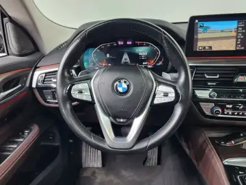 2022 BMW 6 серии с пробегом 100 441 км