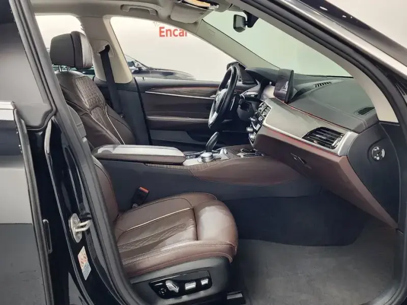 2022 BMW 6 серии с пробегом 100 441 км