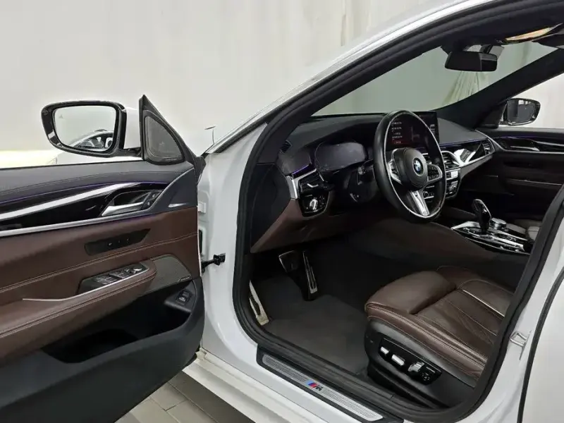 2022 BMW 6 серии с пробегом 65 907 км