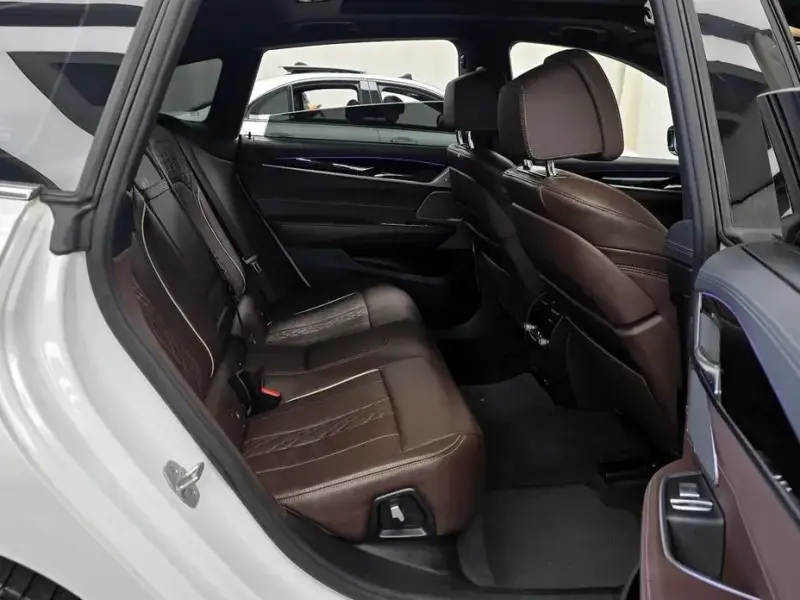 2022 BMW 6 серии с пробегом 65 907 км