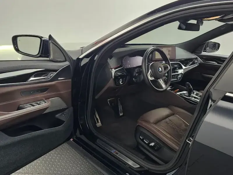 2021 BMW 6 серии с пробегом 24 518 км