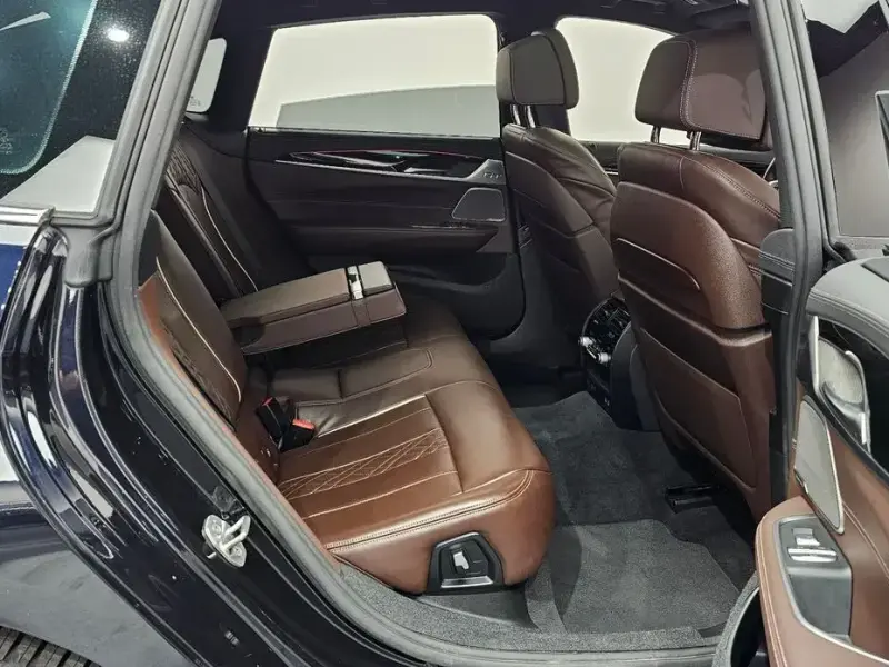 2021 BMW 6 серии с пробегом 24 518 км