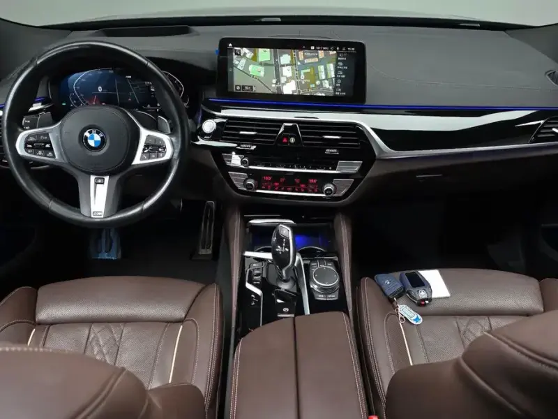 2022 BMW 6 серии с пробегом 32 253 км