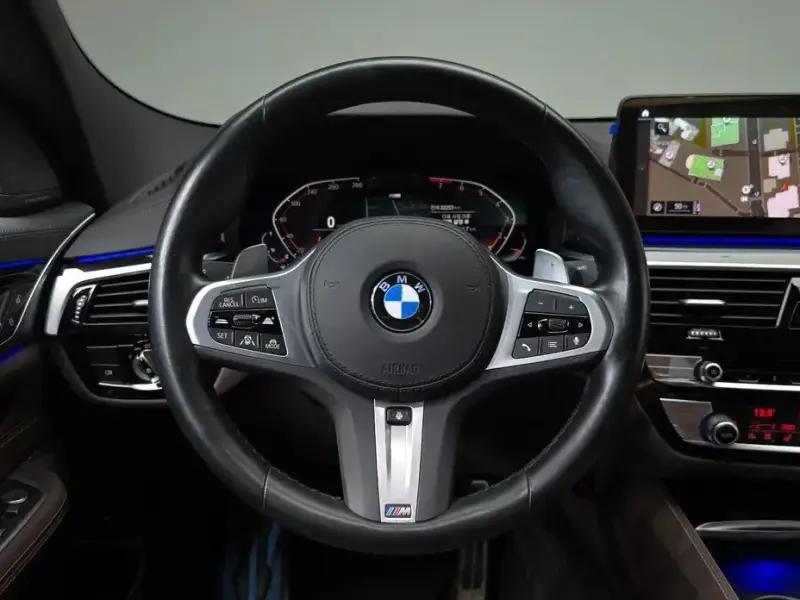 2022 BMW 6 серии с пробегом 32 253 км