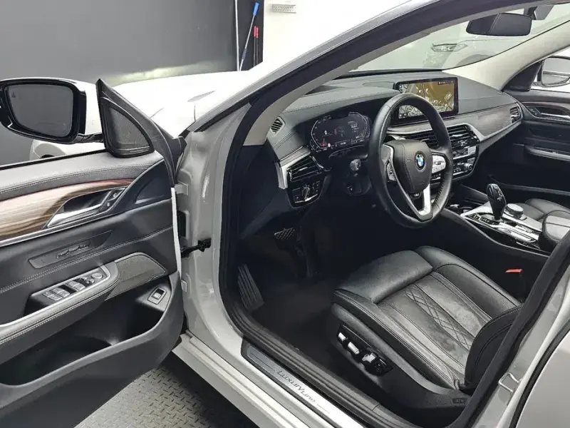 2022 BMW 6 серии с пробегом 76 191 км