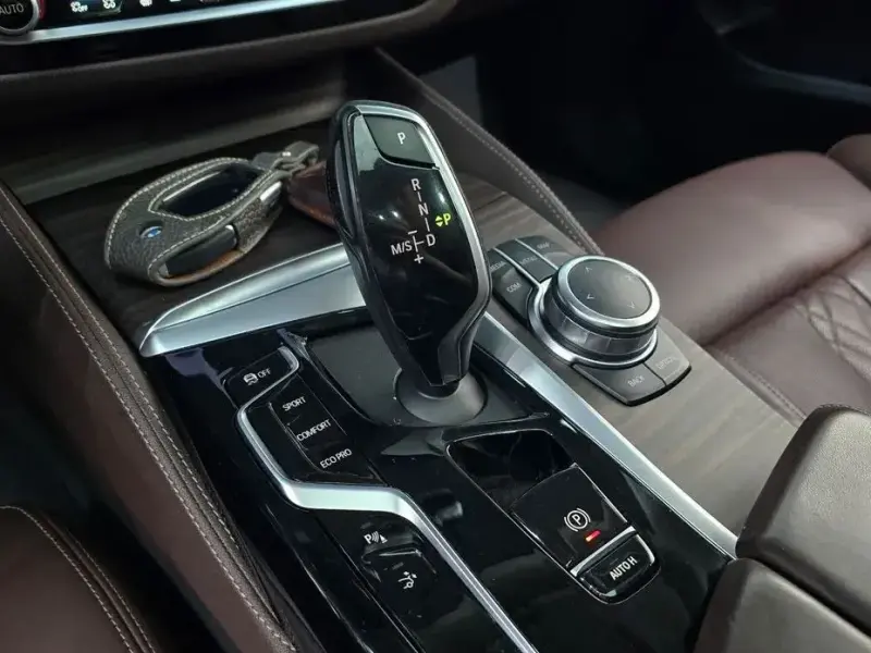 2022 BMW 6 серии с пробегом 119 093 км
