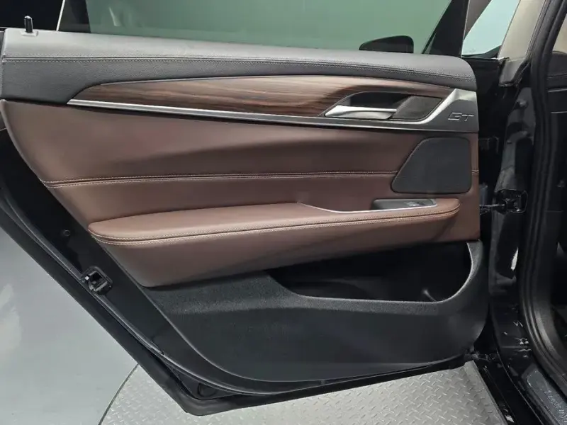 2022 BMW 6 серии с пробегом 119 093 км