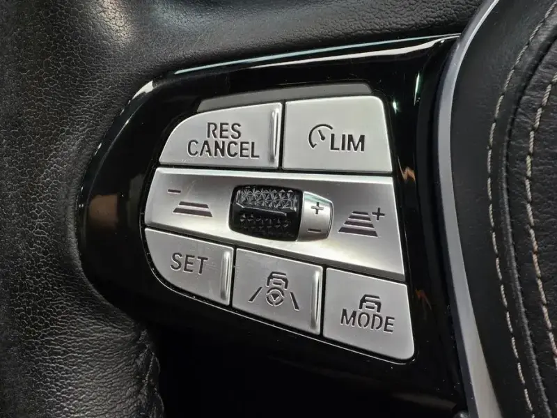 2022 BMW 6 серии с пробегом 119 093 км