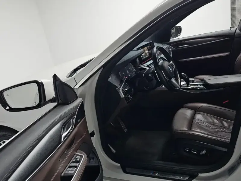 2023 BMW 6 серии с пробегом 77 432 км