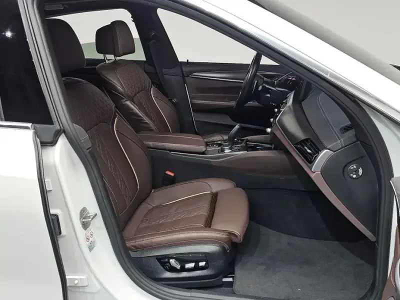 2023 BMW 6 серии с пробегом 77 432 км