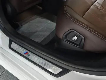 2023 BMW 6 серии с пробегом 77 432 км