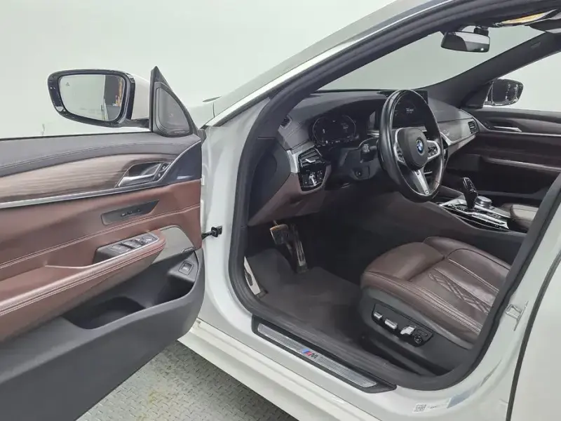2021 BMW 6 серии с пробегом 107 139 км