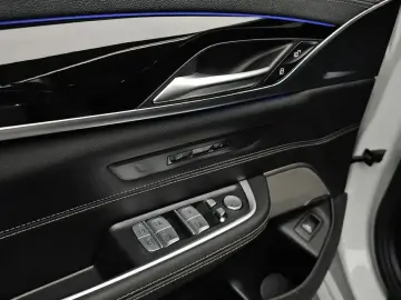 2023 BMW 6 серии с пробегом 29 915 км