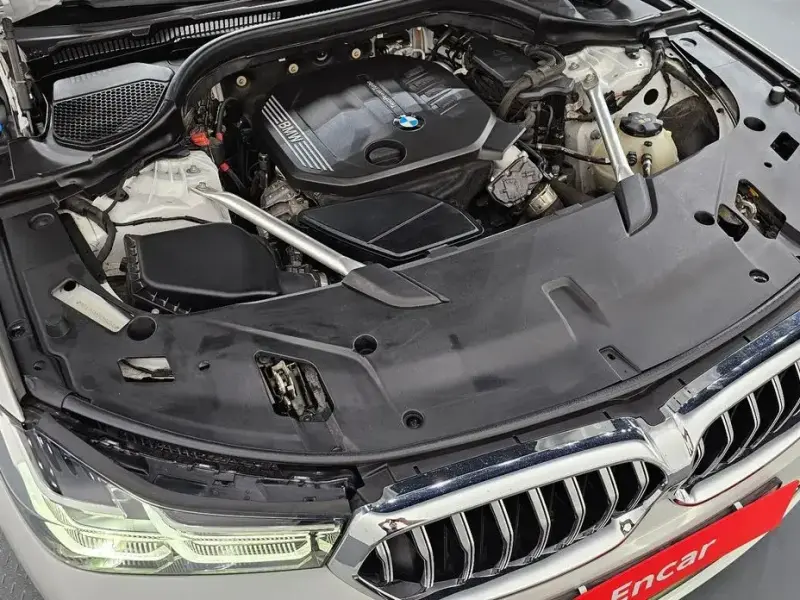 2023 BMW 6 серии с пробегом 71 900 км